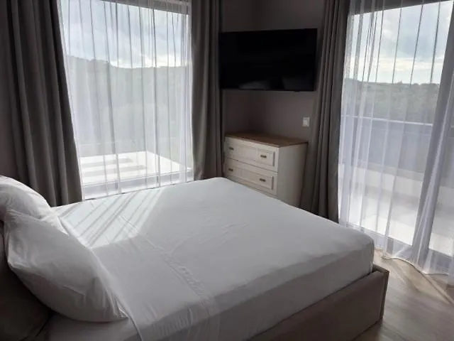 Luna By Rentalspro - Portaria Vila Paralia Dionysiou